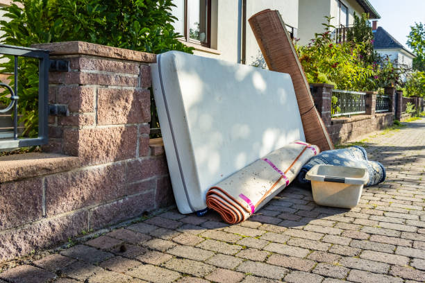 Best Yard Waste Removal  in Massapequa, NY